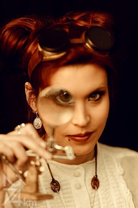 II Maratón de Fotos El Costurero Real (2) - Foto de Gala Martinez - Steampunk Joyería fina de Decimononic