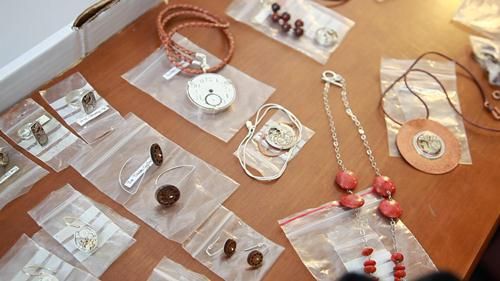 Joyería fina decimononica en el taller Rebeca Saray Barcelona noviembre 2012