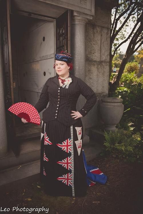 Gretchen Jacobsen - Británico