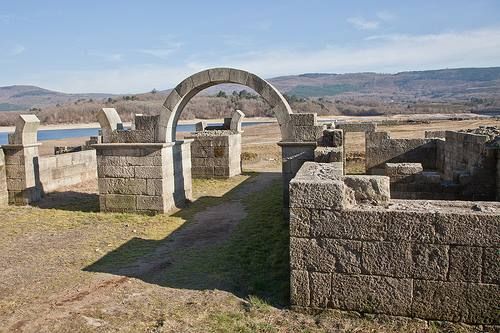Porta Principalis Sinistra por Álvaro Pérez Vilariño